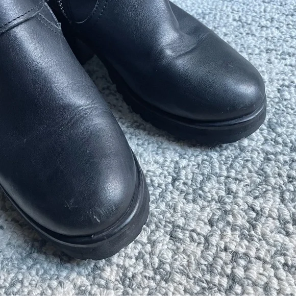 STEVE MADDEN “Gain” Genuine Leather Moto Boots Silver Buckles Lug Sole - Picture 4 of 9